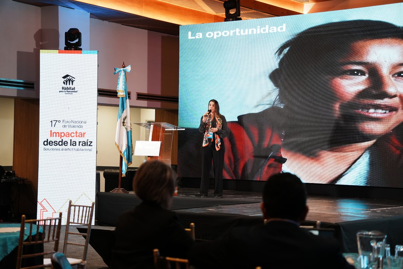 Presentación La oportunidad durante el foro